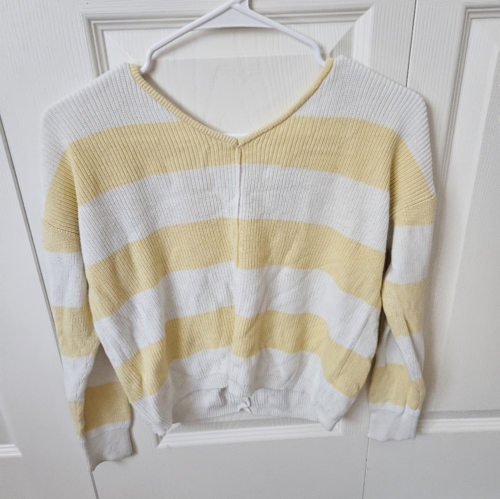 Light sweater Pink Republic size XS. Yellow + white striped.